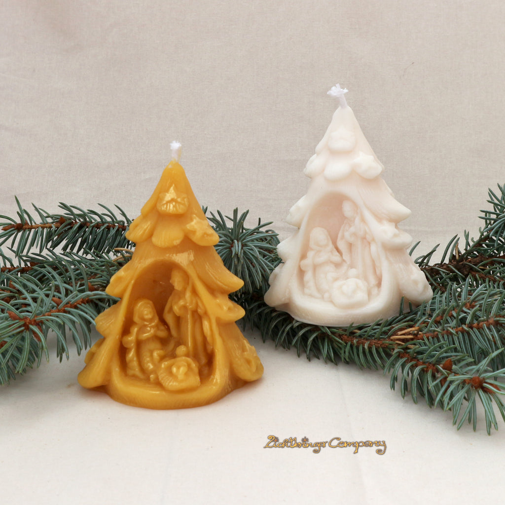 Weihnachtsbaum-Kerze mit Krippenmotiv aus Rapswachs oder Bienenwachs – von der Lichtbringer Company