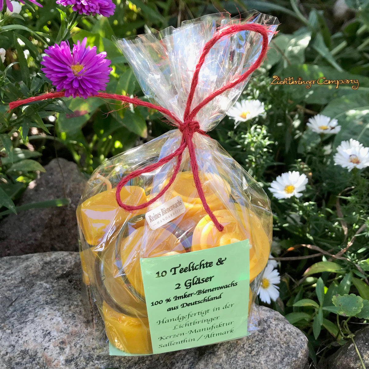 Geschenkset mit 10 Bienenwachs Teelichtern