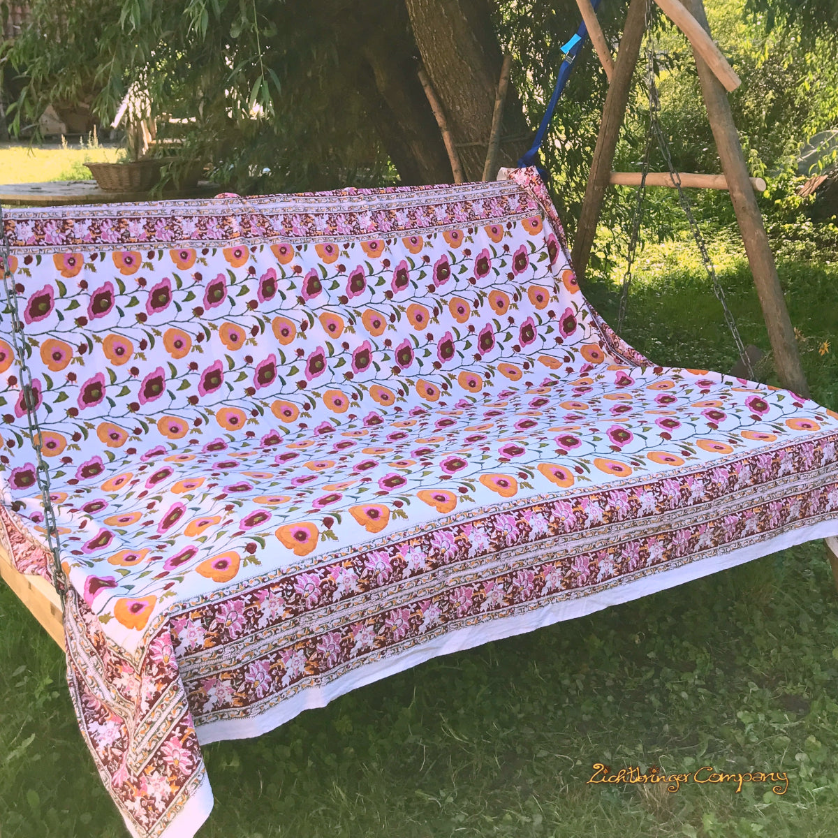 Blockprint Tuch mit Mohnblüten Größe 225 cm mal 275 cm Tagesdecke