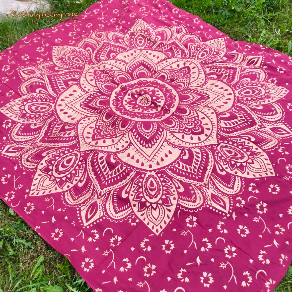 Golden Lotus Wall Tapestry 210 * 230 cm