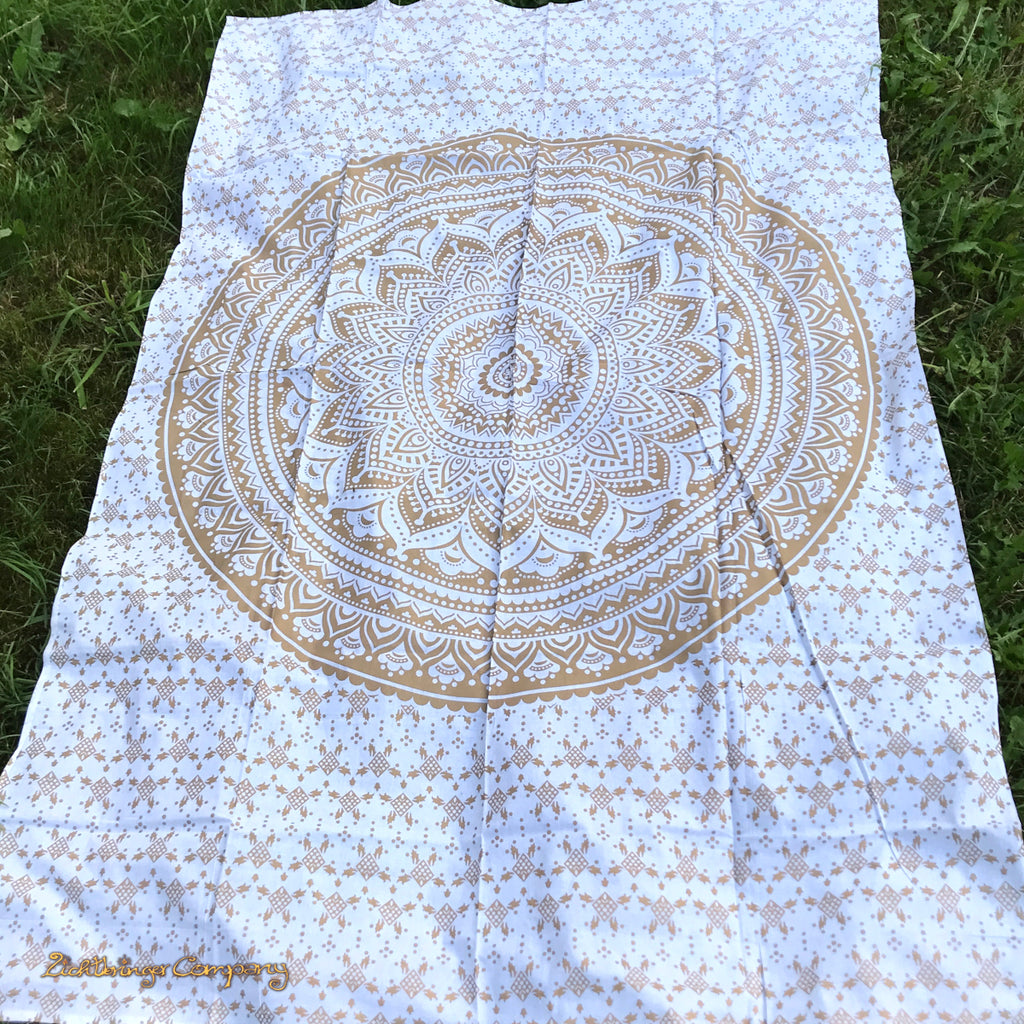 Goldenes Mandala Wandtuch 140 * 220 cm