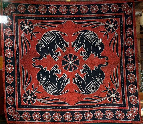 Elefanten Dekotuch groß in Rot – buntes Baumwolltuch mit Elefanten-Mandala