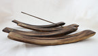 Räucherstäbchenhalter aus Mangoholz mit Messingeinlage, sechs verschiedene Motive – geschwungene Form, 27 cm, für klassische Räucherstäbchen
