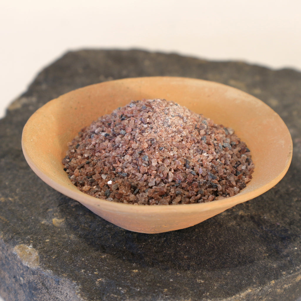 Kala Namak – indisches Schwarzsalz mit schwefeligem Aroma lose