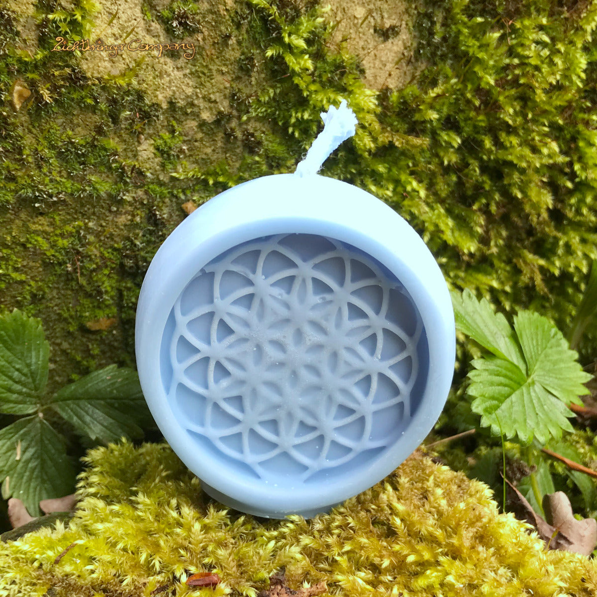 Blume des Lebens Medaillon-Ritualkerze aus Rapswachs in Blau – handgefertigte Ritualkerze
