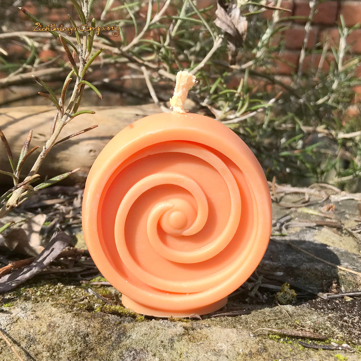 Spirale Ritualkerze aus Pflanzenwachs Farbe orange