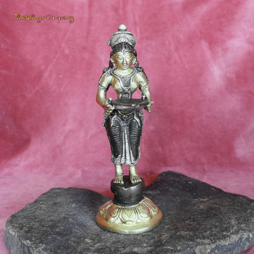 Deep Lakshmi Statue - Height 13 cm, 300 grams