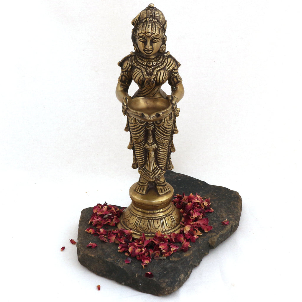 Statue de Deep Lakshmi - hauteur 23 cm, 1550 grammes