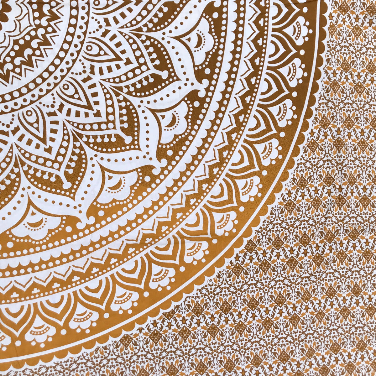 Peacock Feather Mandala Wall Tapestry in Green Orange 230 x 210 cm