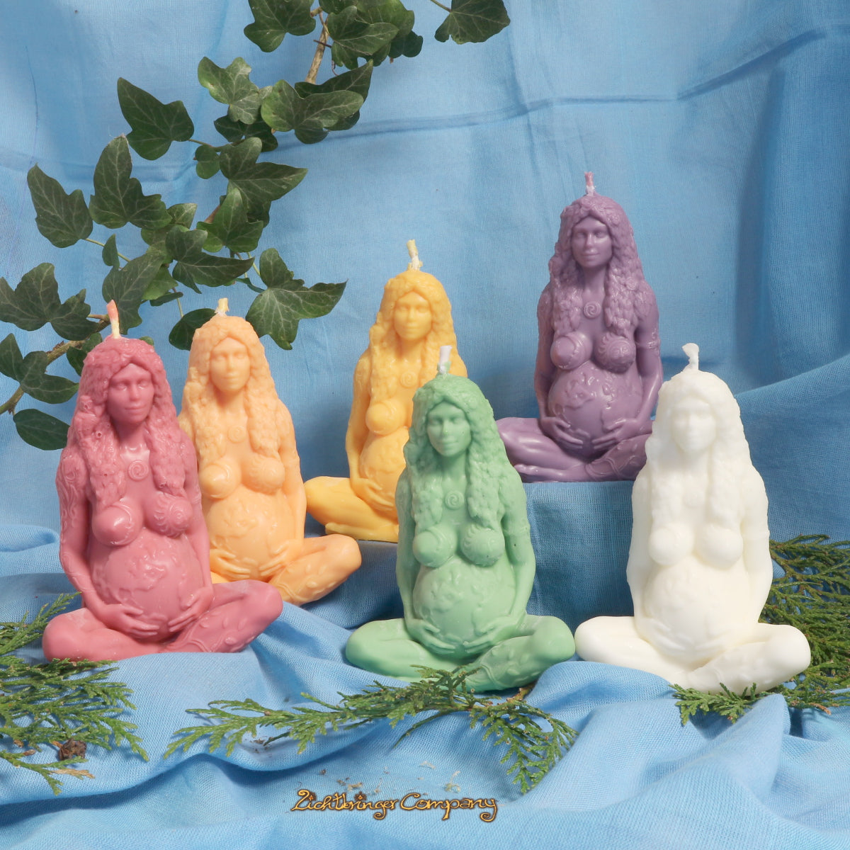 Pacha Mama Altarkerzen aus Rapswachs – Gaia Statue in sechs Farben, handgefertigt von Lichtbringer Company