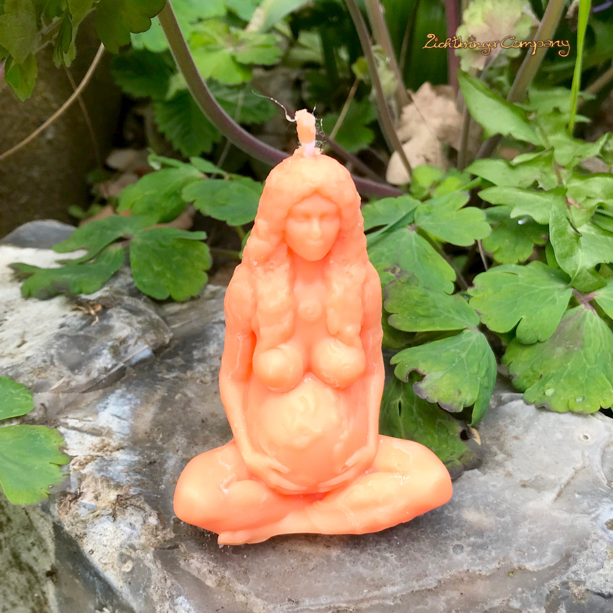 Pacha Mama Ritualkerze aus Rapswachs in Orange – vegane Kerze, Made in Germany
