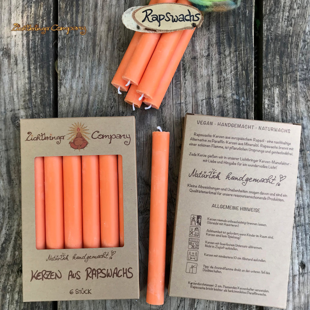 Rapswachs Stabkerzen in orange im Geschenkkarton