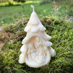 Rapswachs-Kerze Weihnachtsbaum mit Krippe – Detailansicht