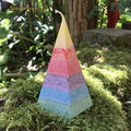 vegane Duftkerze Regenbogen Pyramide