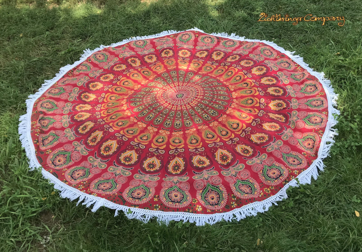 Peacock Feather Mandala Wall Hanging in Red Yellow 140 x 200 cm