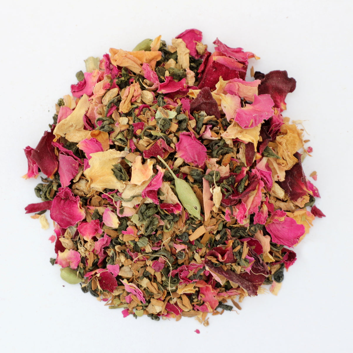 Kashmiri Tschai - Gewürztee – loser Chai Gewürztee mit Rose und Rosen für warme und aromatische Teemomente
