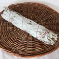 Weißer Salbei Räucherbündel groß – ca. 25 cm lang, 90 Gramm – handgebundener Smudge Stick