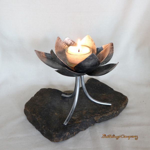 Kerzenhalter Lotusblüte für Teelichte und Stumpenkerzen