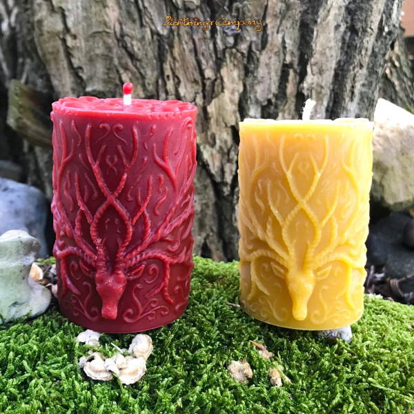 Hirschgeweih Cernunnos Kerze aus Bienenwachs in gelb und rot